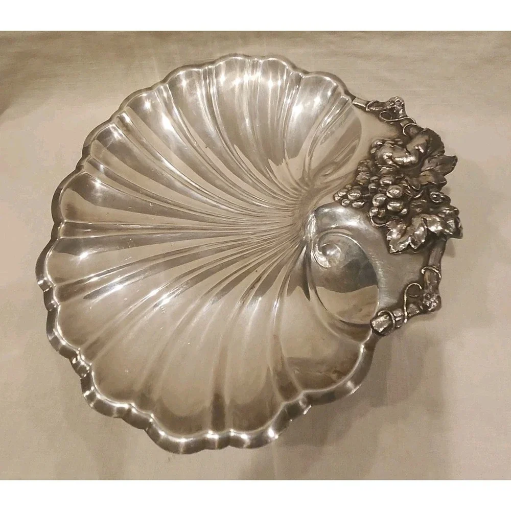 Vintage Reed & Barton Silverplated Clamshell Grapes Footed Serving Dish